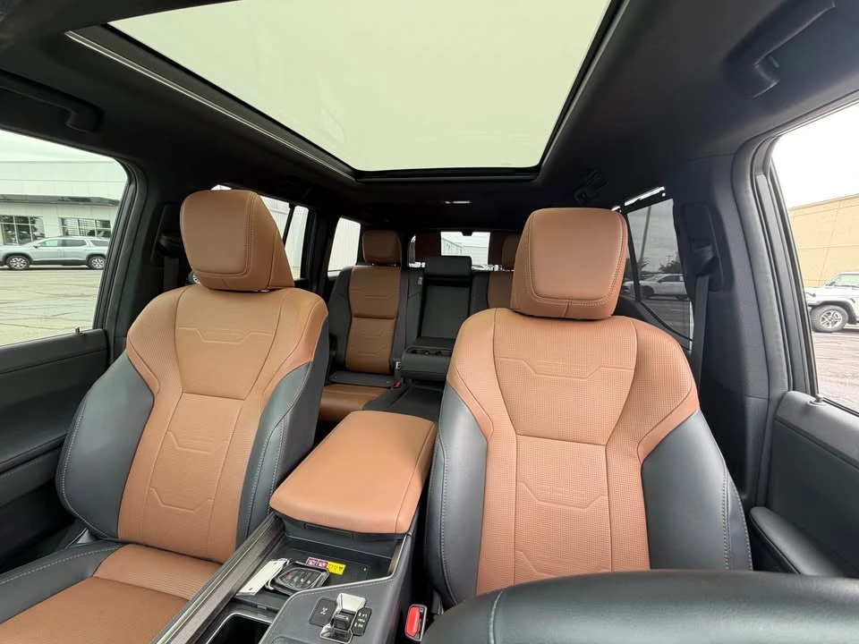 2025 Lexus GX 3rd Gen - Image 18 of 21