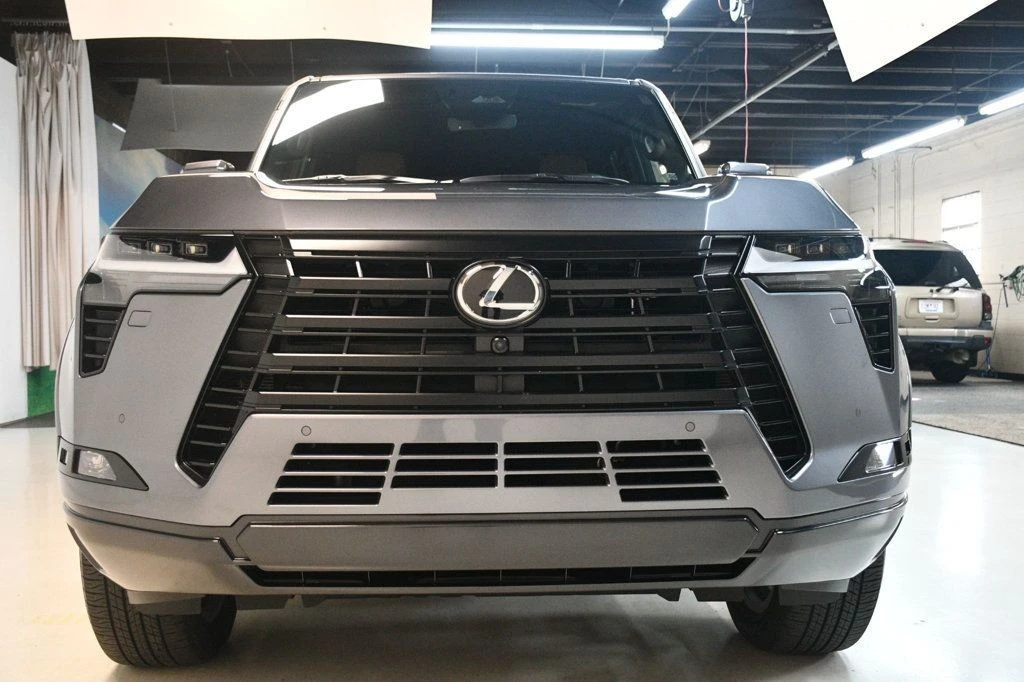2025 Lexus GX 3rd Gen - Image 12 of 12