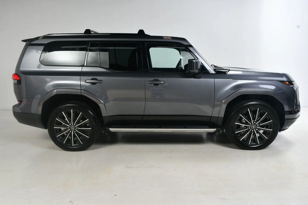 2025 Lexus GX 3rd Gen - Image 4 of 12