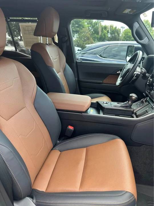 2025 Lexus GX 3rd Gen - Image 14 of 20