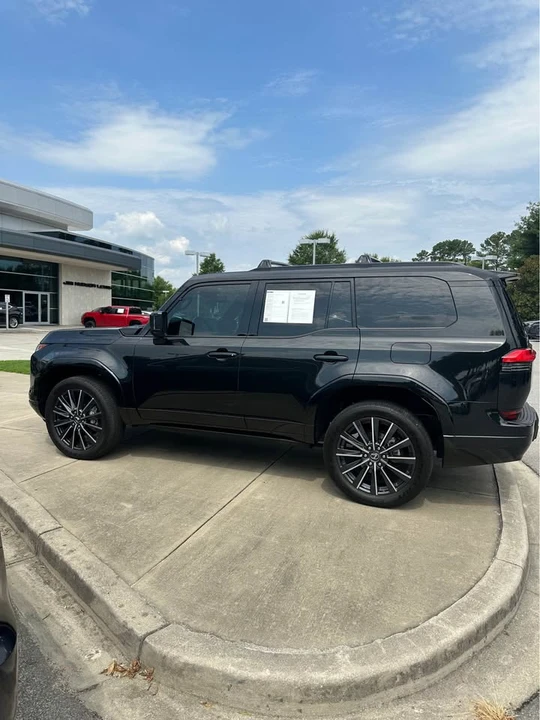2025 Lexus GX 3rd Gen - Image 7 of 20