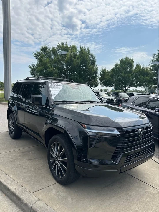 2025 Lexus GX 3rd Gen - Image 2 of 20