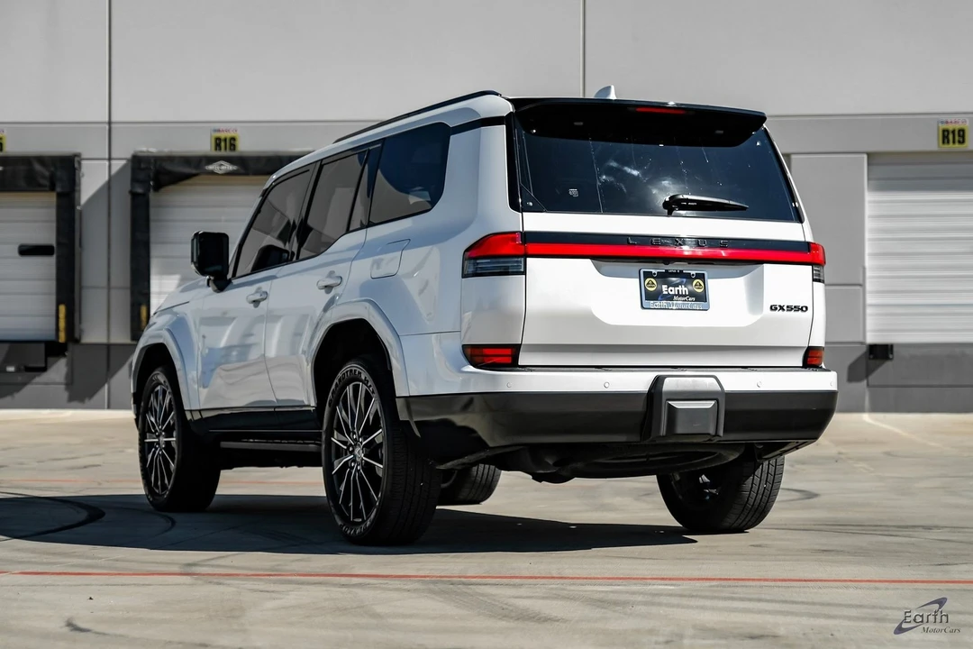 2025 Lexus GX 2nd Gen - Image 9 of 12