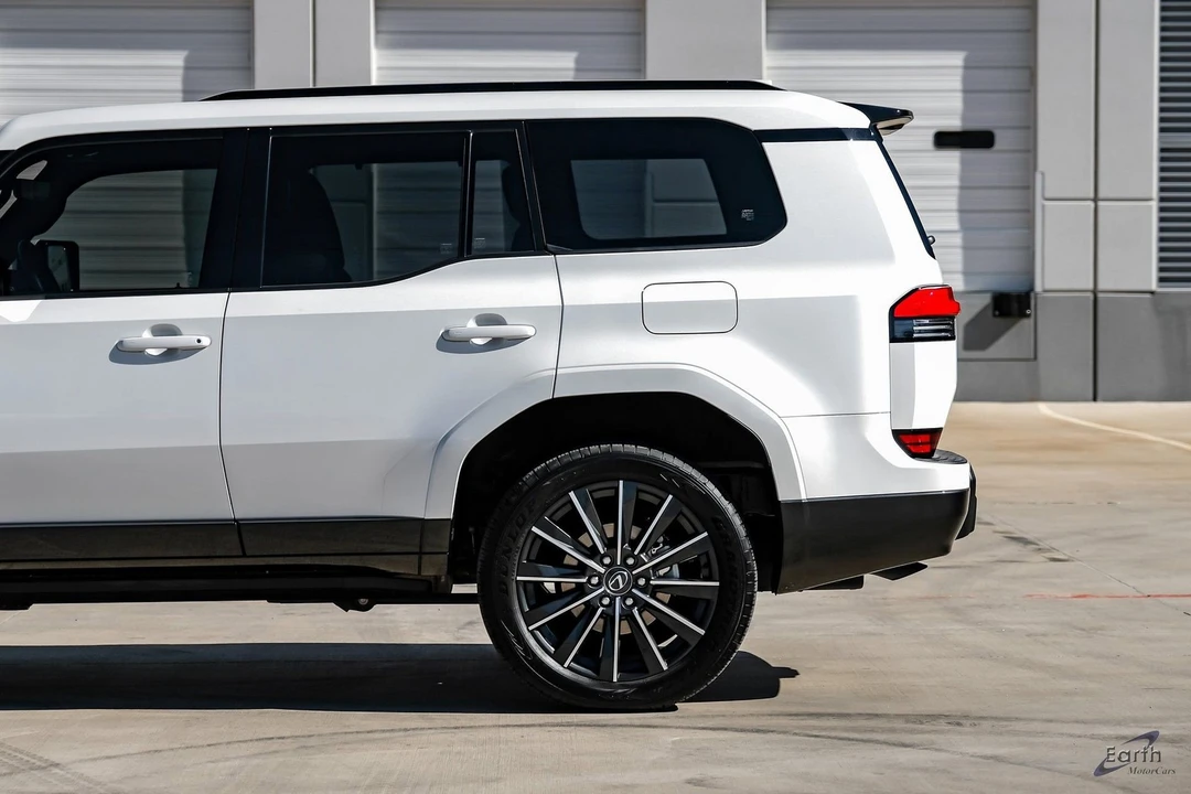 2025 Lexus GX 2nd Gen - Image 7 of 12