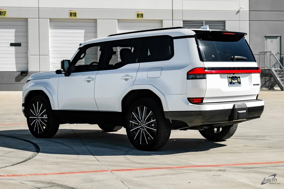 2025 Lexus GX 2nd Gen - Image 8 of 12
