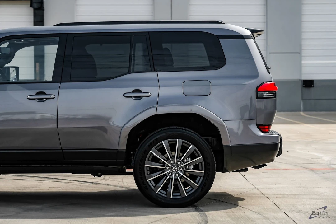 2025 Lexus GX 2nd Gen - Image 7 of 12
