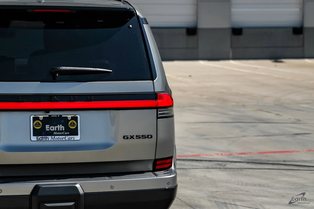 2025 Lexus GX 3rd Gen - Image 12 of 12
