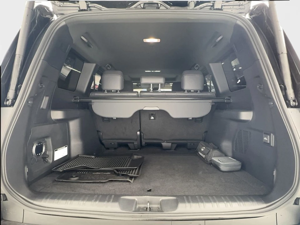 2025 Lexus GX 3rd Gen - Image 17 of 21
