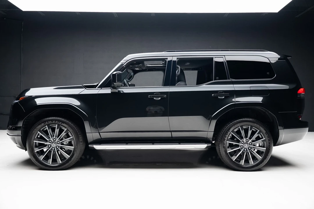 2025 Lexus GX 3rd Gen - Image 16 of 21