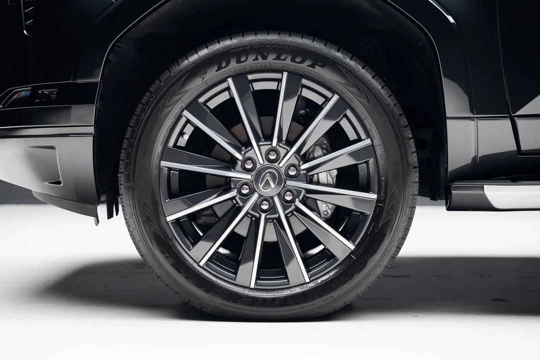 2025 Lexus GX 3rd Gen - Image 18 of 21