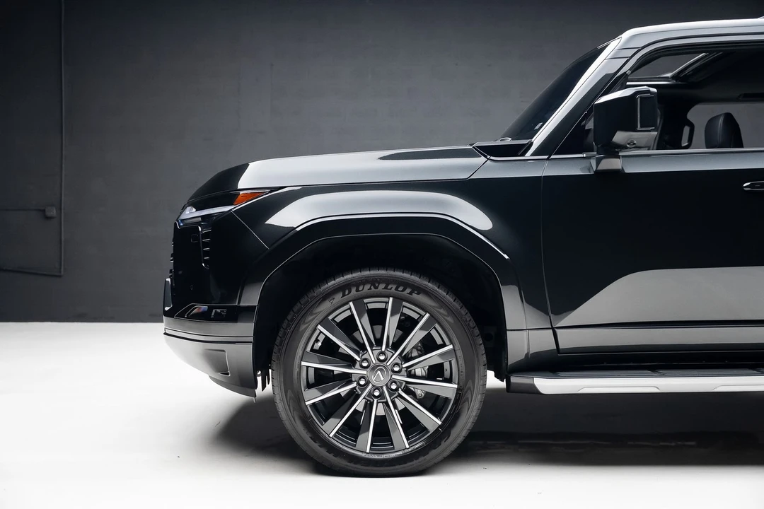 2025 Lexus GX 3rd Gen - Image 17 of 21