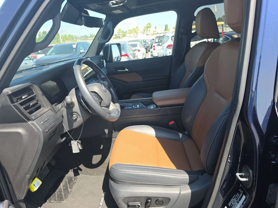 2025 Lexus GX 3rd Gen - Image 4 of 10