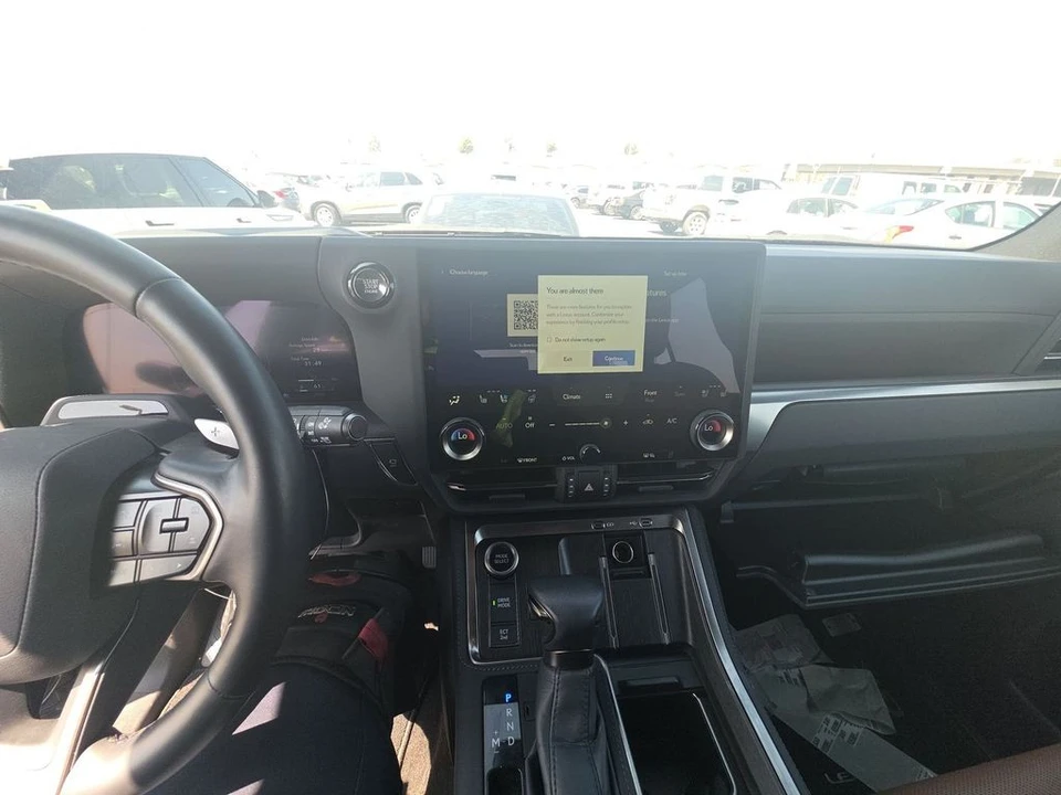 2025 Lexus GX 3rd Gen - Image 6 of 10