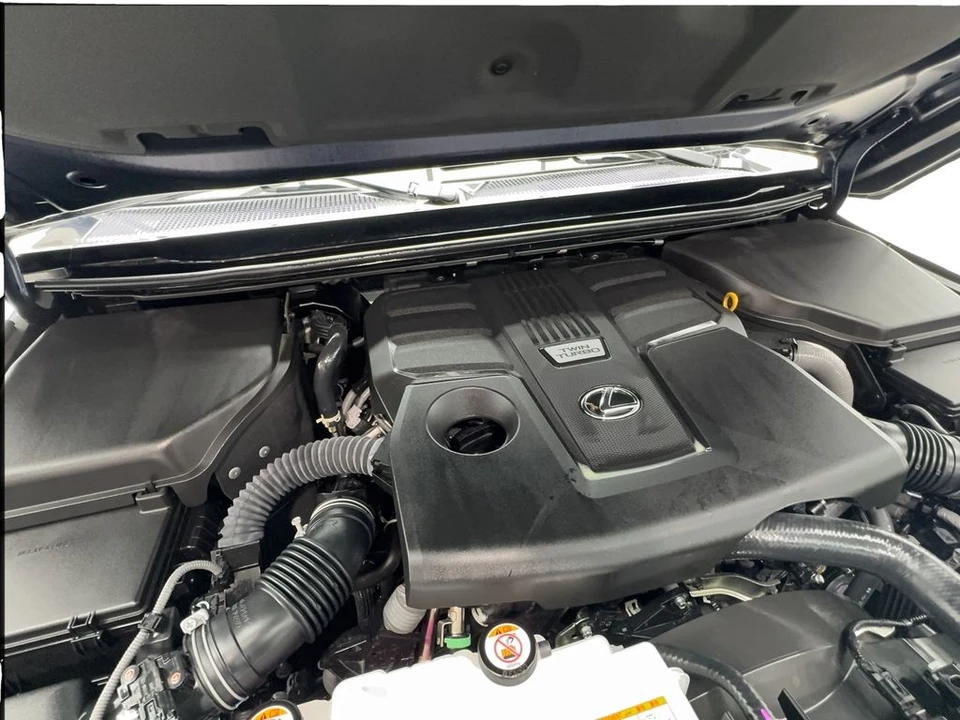 2025 Lexus GX 3rd Gen - Image 18 of 21