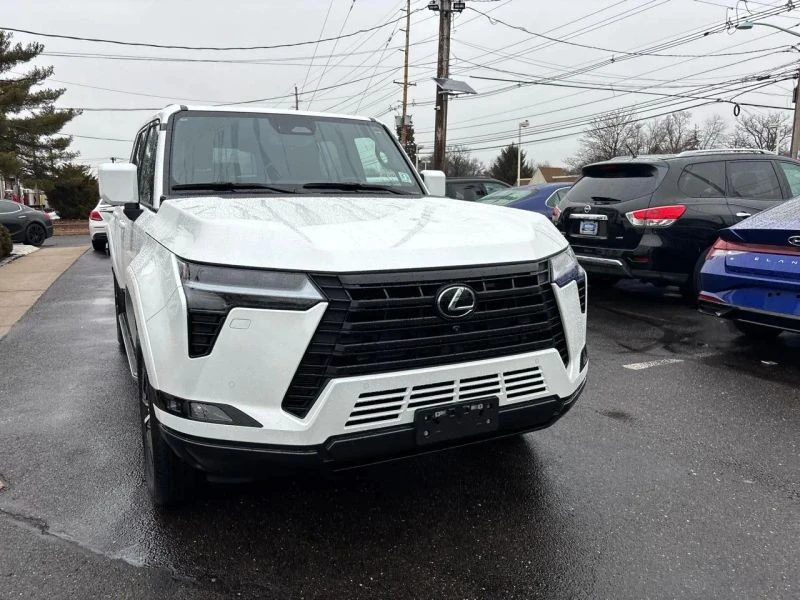 2025 Lexus GX 3rd Gen - Image 9 of 12