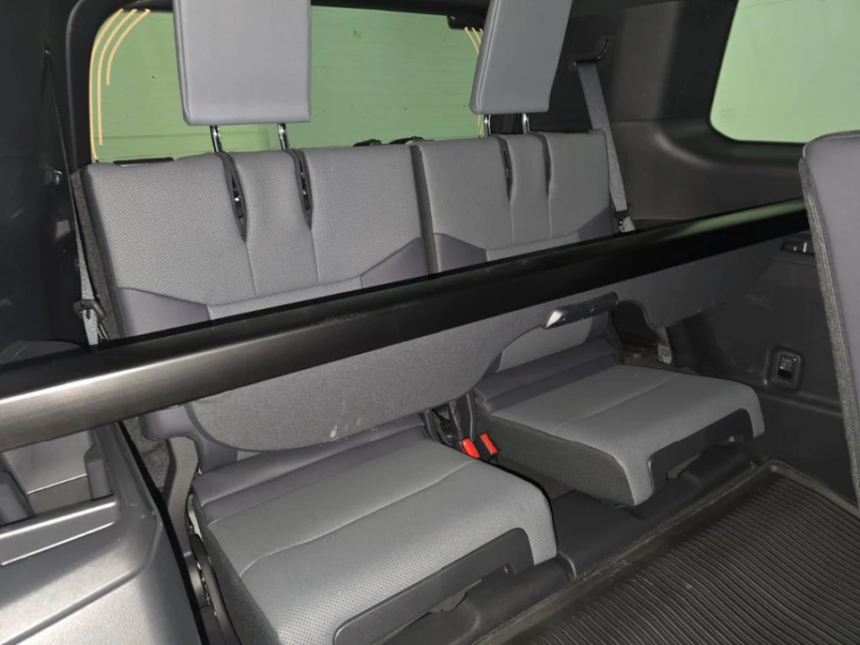 2025 Lexus GX 3rd Gen - Image 8 of 10