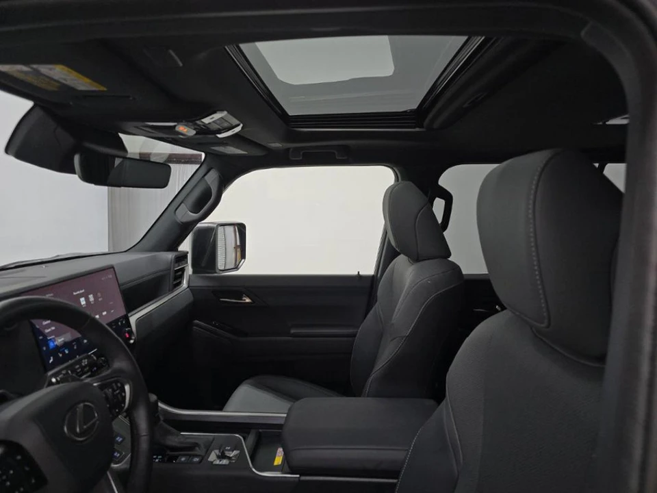 2025 Lexus GX 3rd Gen - Image 7 of 10