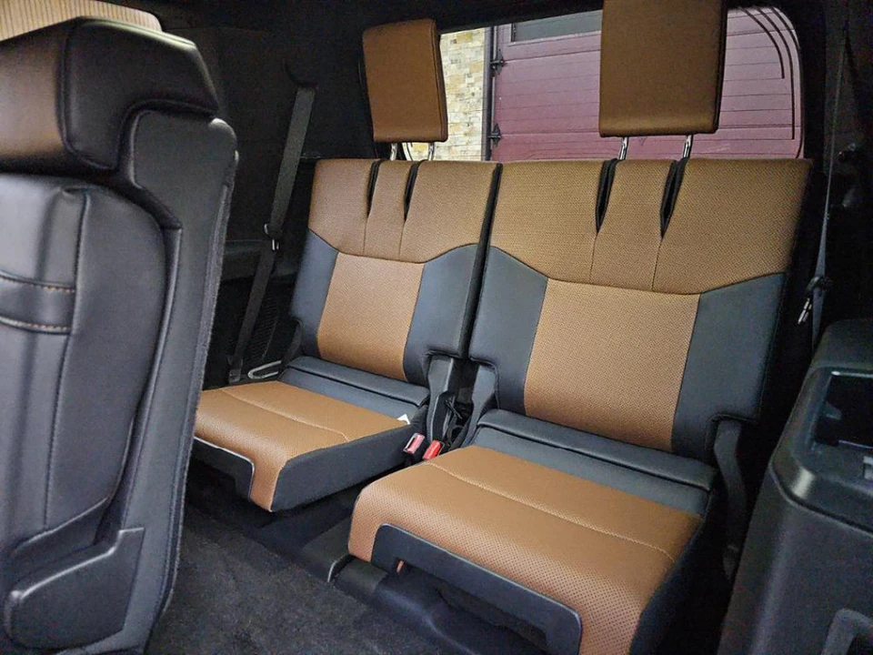 2025 Lexus GX 3rd Gen - Image 8 of 10