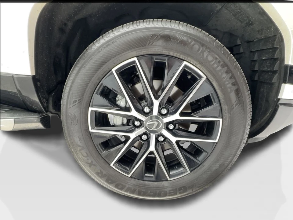 2025 Lexus GX 3rd Gen - Image 13 of 21