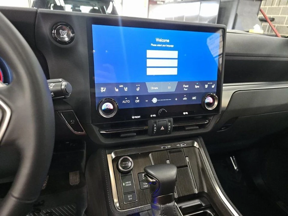 2025 Lexus GX 3rd Gen - Image 6 of 10