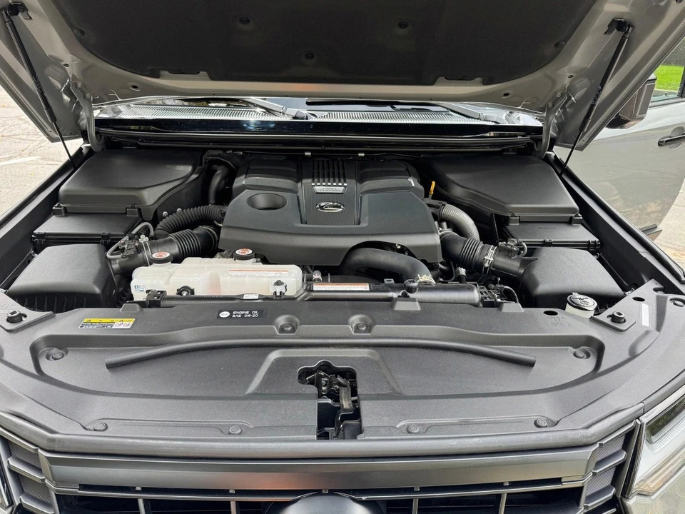 2025 Lexus GX 3rd Gen - Image 15 of 21