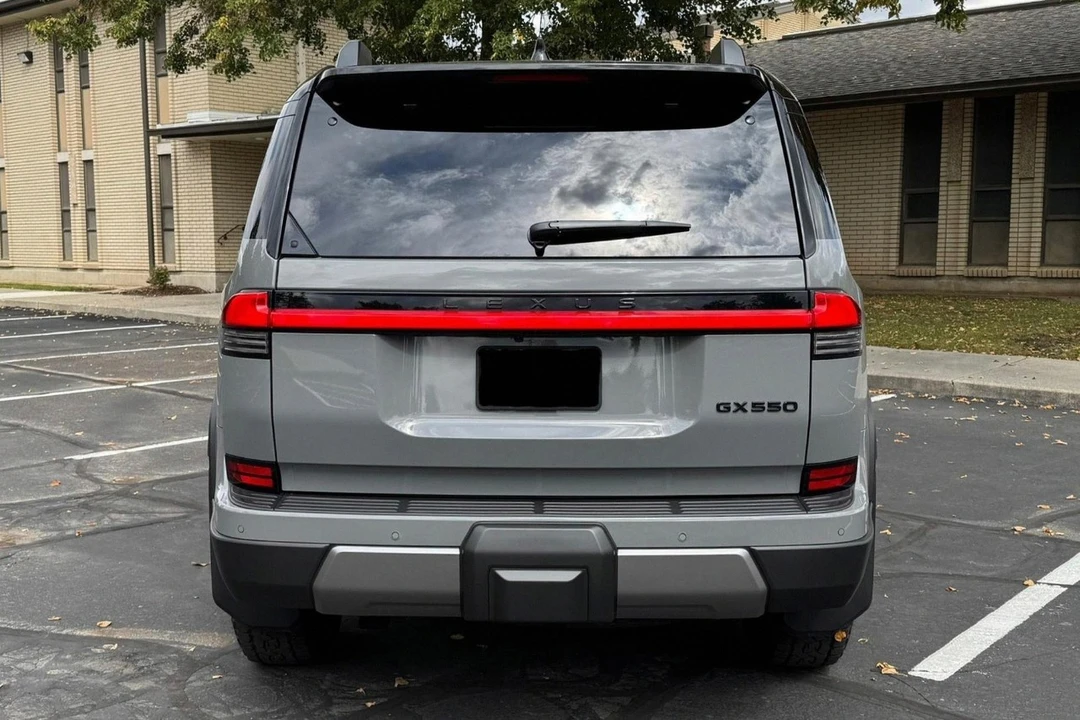 2025 Lexus GX 3rd Gen - Image 18 of 21