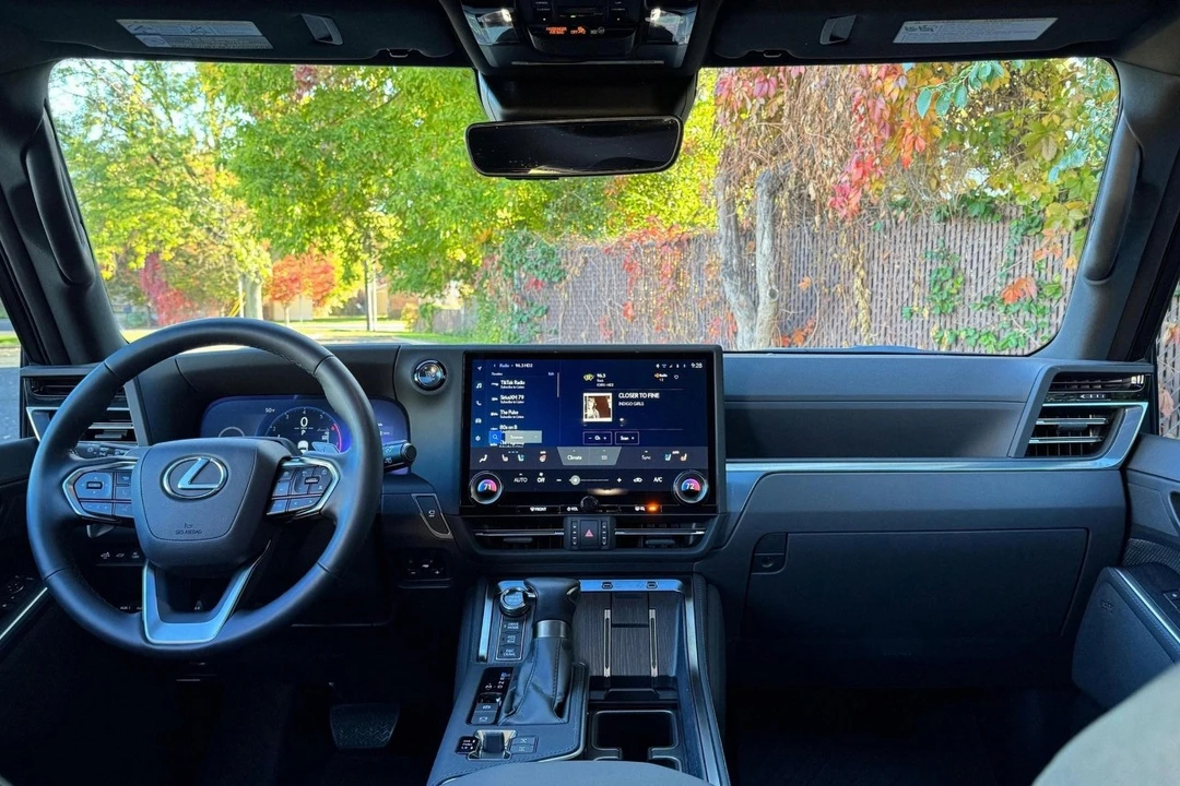 2025 Lexus GX 3rd Gen - Image 20 of 21