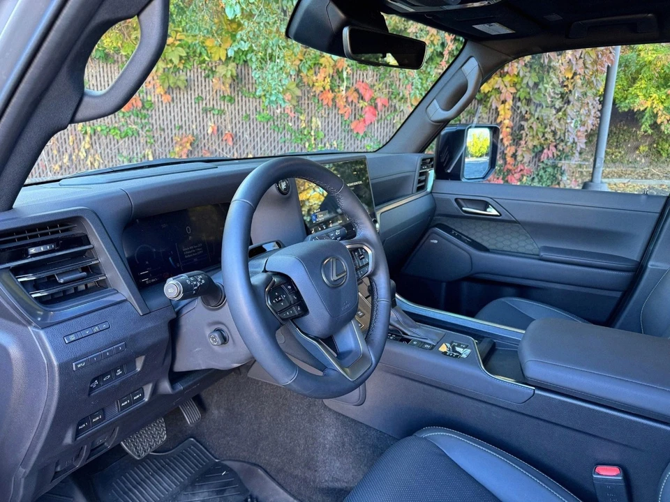 2025 Lexus GX 3rd Gen - Image 7 of 21