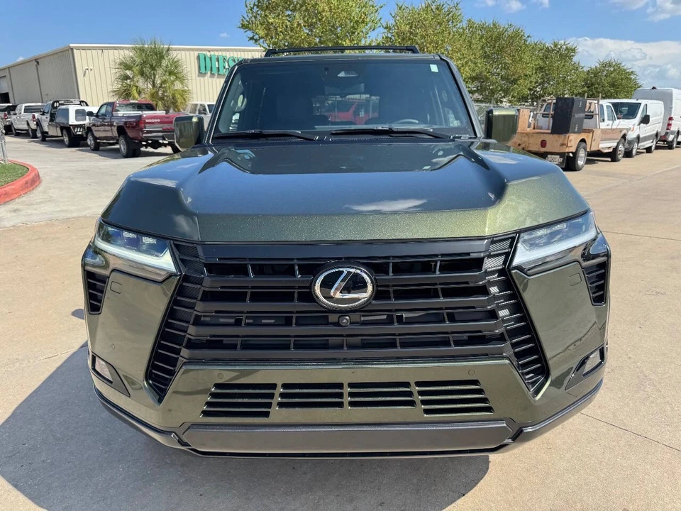 2025 Lexus GX 3rd Gen - Image 13 of 21
