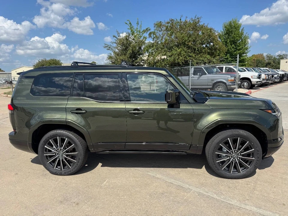 2025 Lexus GX 3rd Gen - Image 3 of 21