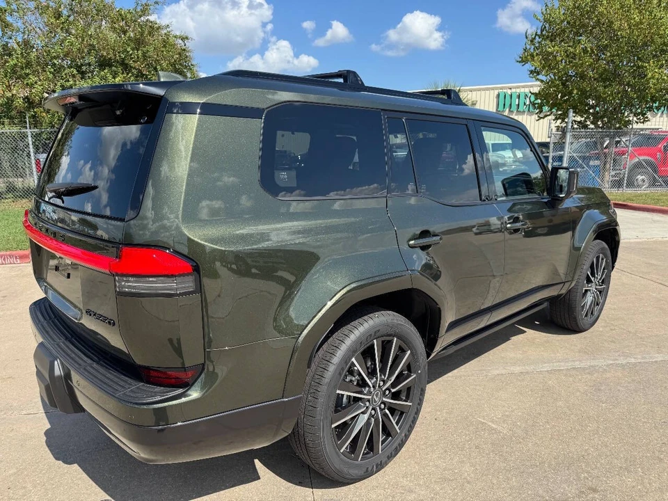 2025 Lexus GX 3rd Gen - Image 12 of 12