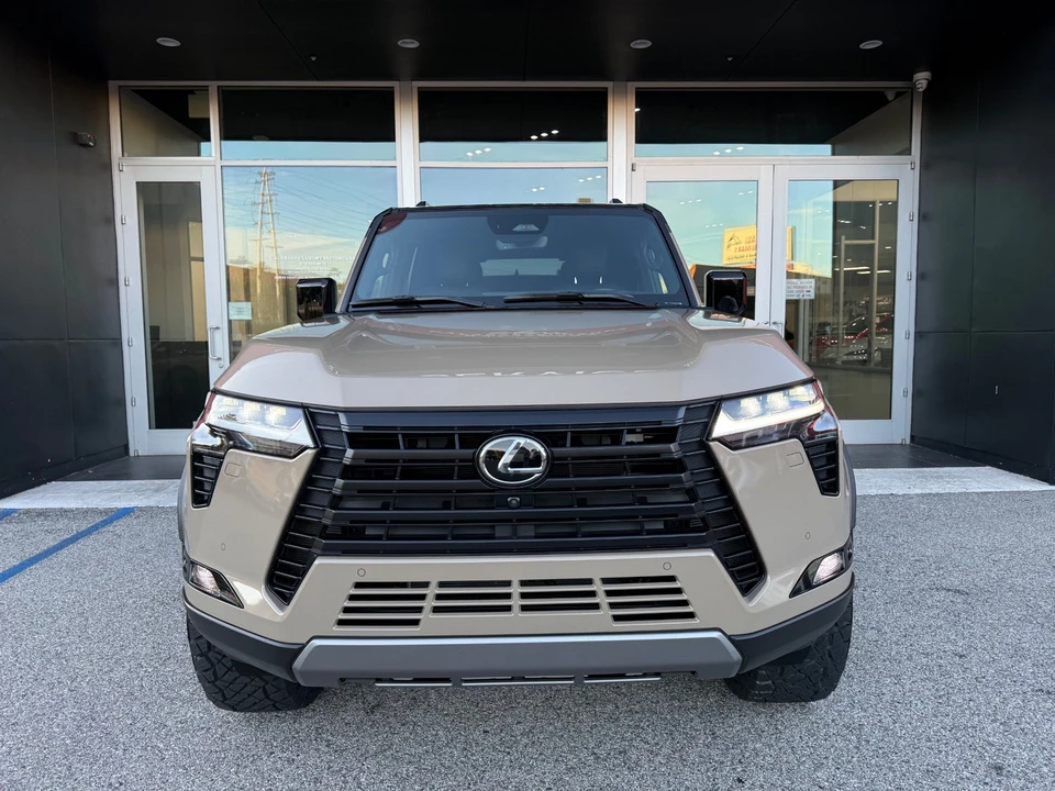 2025 Lexus GX 3rd Gen - Image 11 of 21