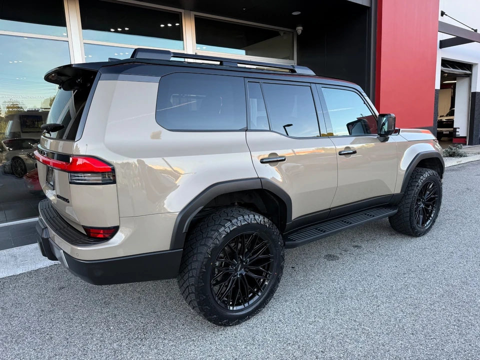 2025 Lexus GX 3rd Gen - Image 5 of 21