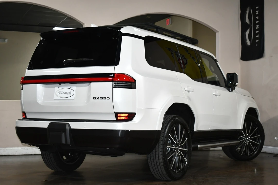 2025 Lexus GX 3rd Gen - Image 5 of 12