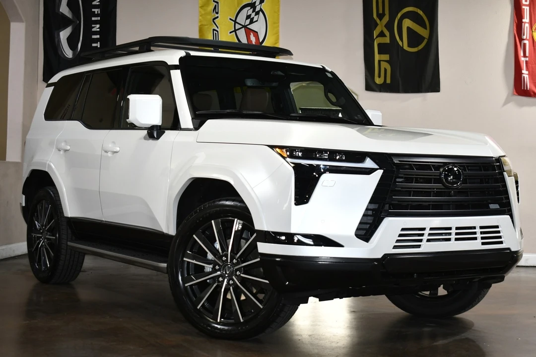 2025 Lexus GX 3rd Gen - Image 3 of 12