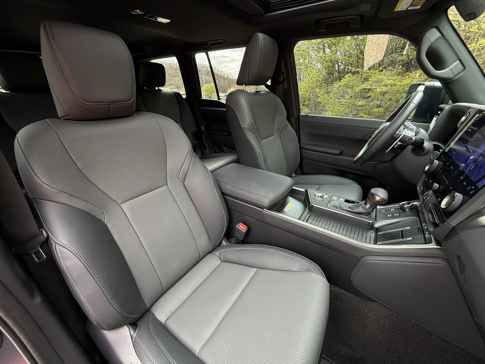 2025 Lexus GX 3rd Gen - Image 14 of 21