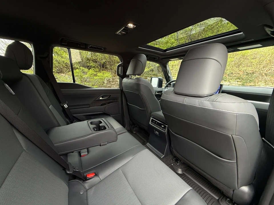 2025 Lexus GX 3rd Gen - Image 18 of 21