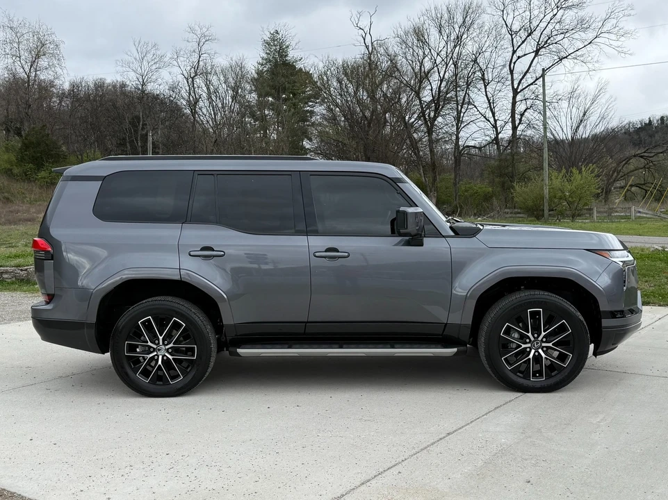 2025 Lexus GX 3rd Gen - Image 5 of 21