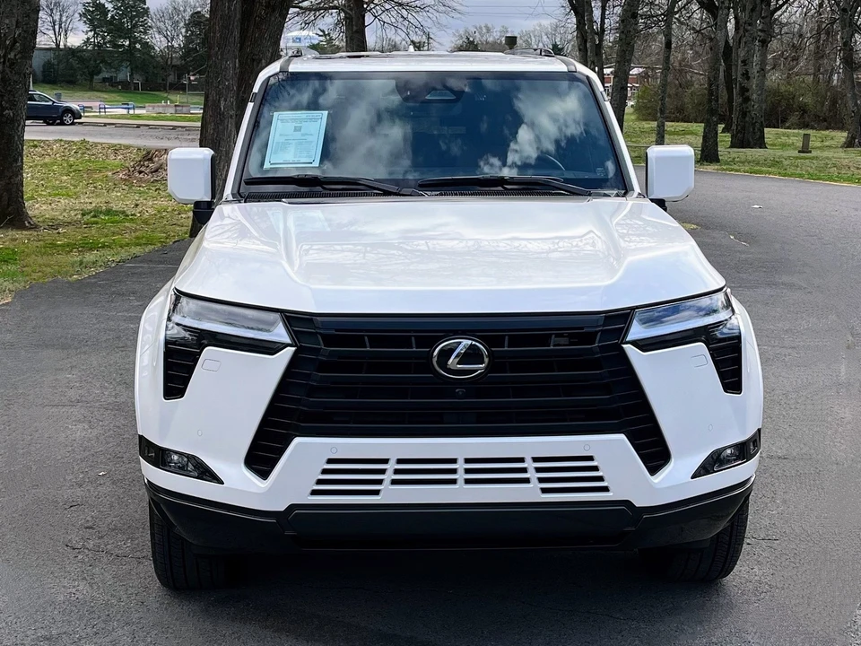 2025 Lexus GX 3rd Gen - Image 5 of 21