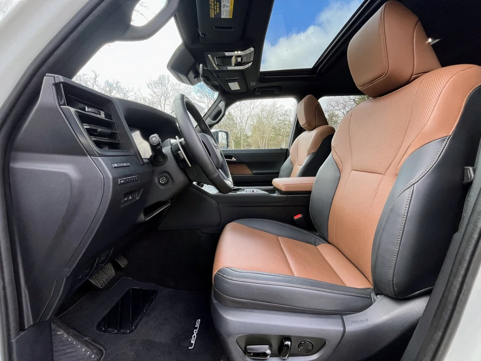 2025 Lexus GX 3rd Gen - Image 10 of 21