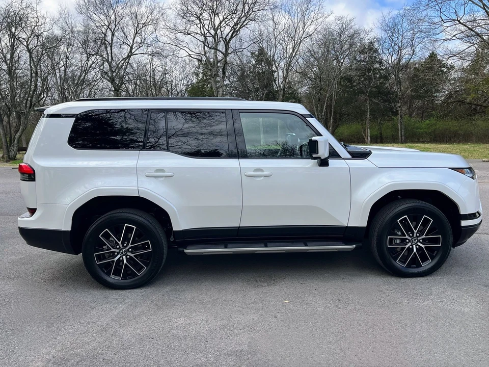 2025 Lexus GX 3rd Gen - Image 8 of 21