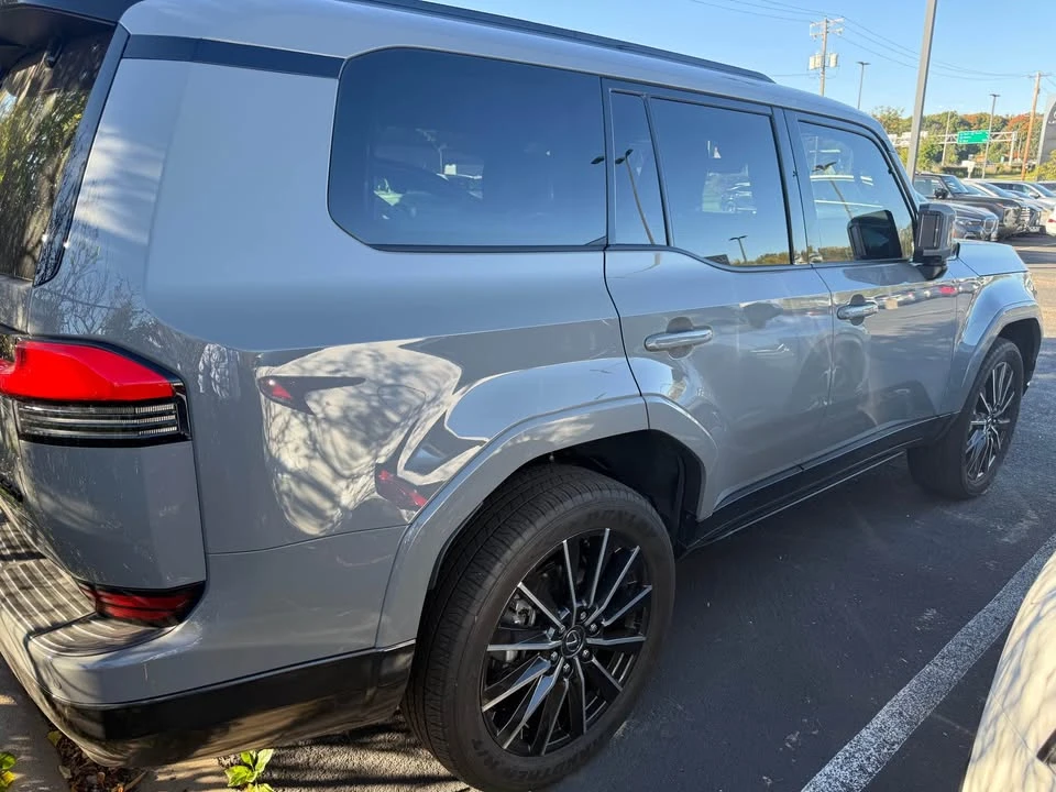 2025 Lexus GX 3rd Gen - Image 4 of 9