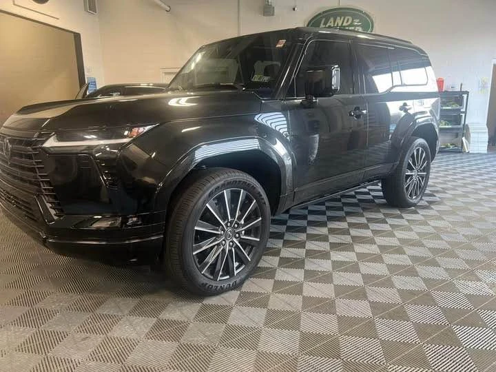 2025 Lexus GX 3rd Gen - Image 2 of 14