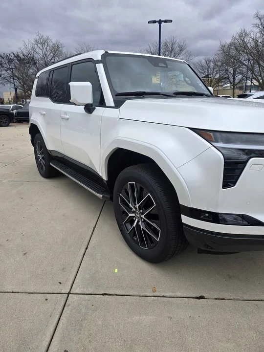 2025 Lexus GX 3rd Gen - Image 2 of 5