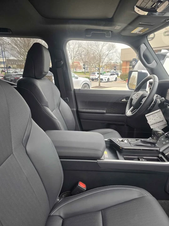 2025 Lexus GX 3rd Gen - Image 3 of 5