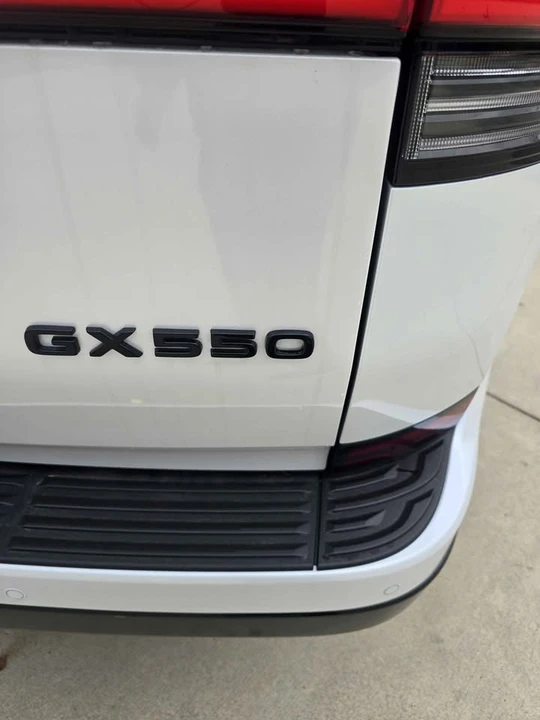 2025 Lexus GX 3rd Gen - Image 5 of 5