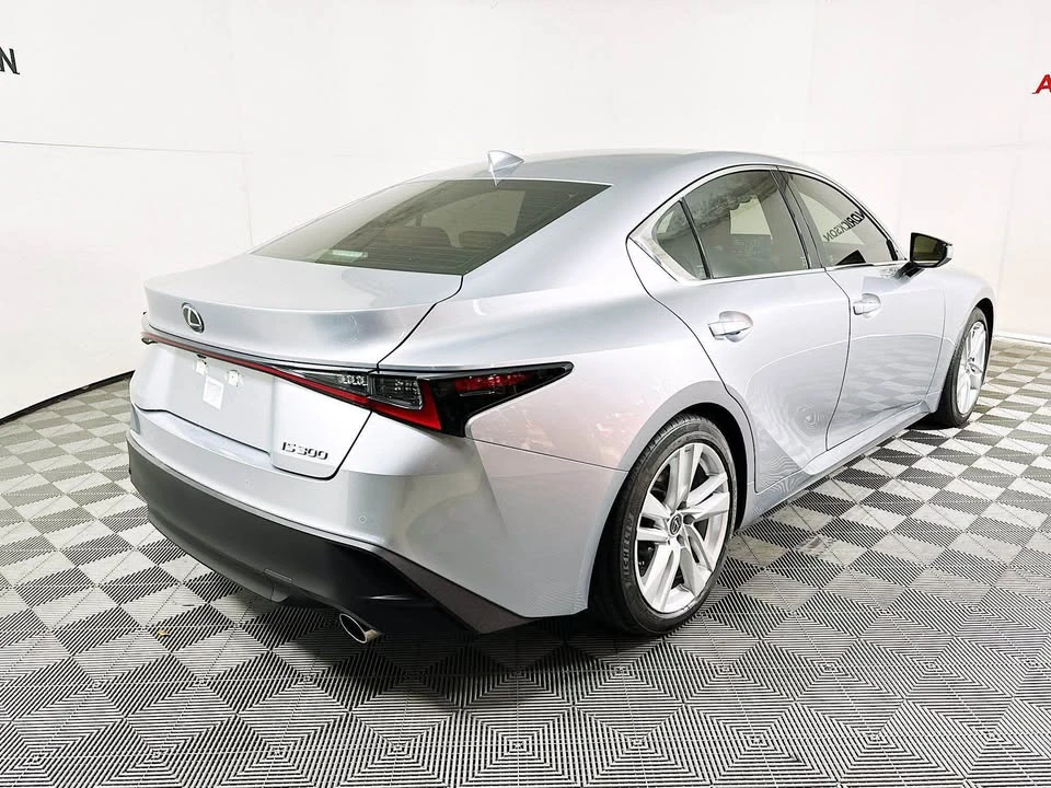 2025 Lexus IS 3rd Gen - Image 5 of 7