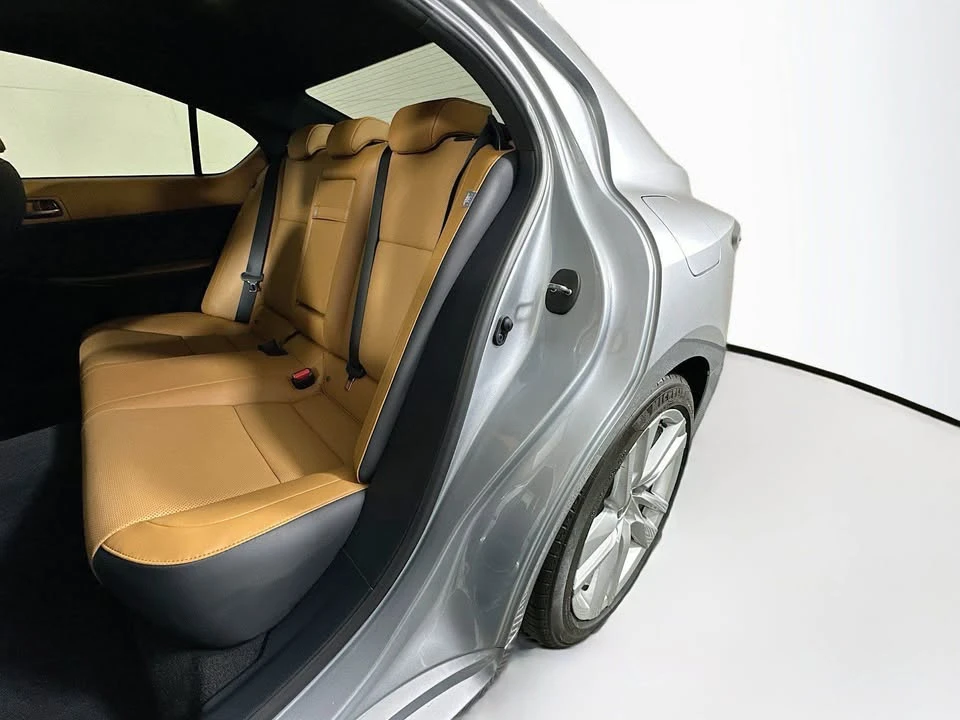 2025 Lexus IS 3rd Gen - Image 2 of 7