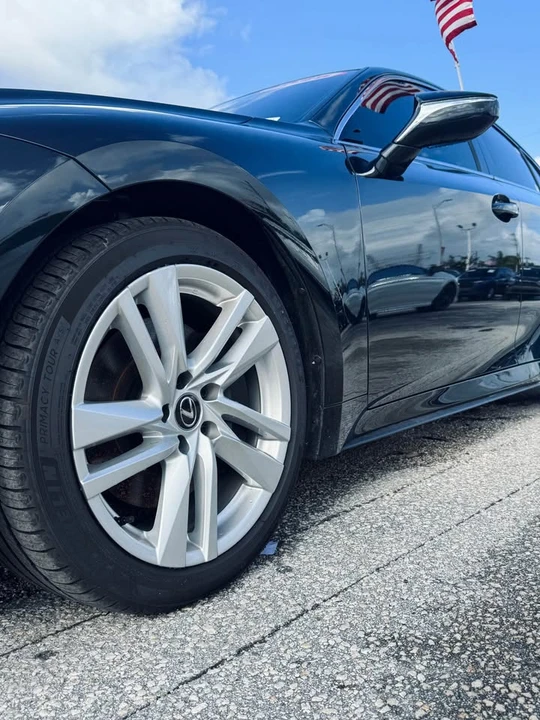 2025 Lexus IS 3rd Gen - Image 3 of 5