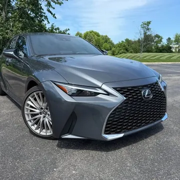 2025 Lexus IS 300